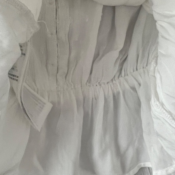 Abercrombie & Fitch Short-Sleeve Flutter Sleeve Top White Size XS NWT - Picture 8 of 9